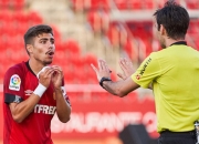 爱游戏官方入口-埃瓦尔客场逆袭，意外取得胜利的简单介绍