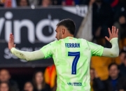 爱游戏官网网页版入口-关于瓦伦西亚好胜如潮，取得关键胜利的信息