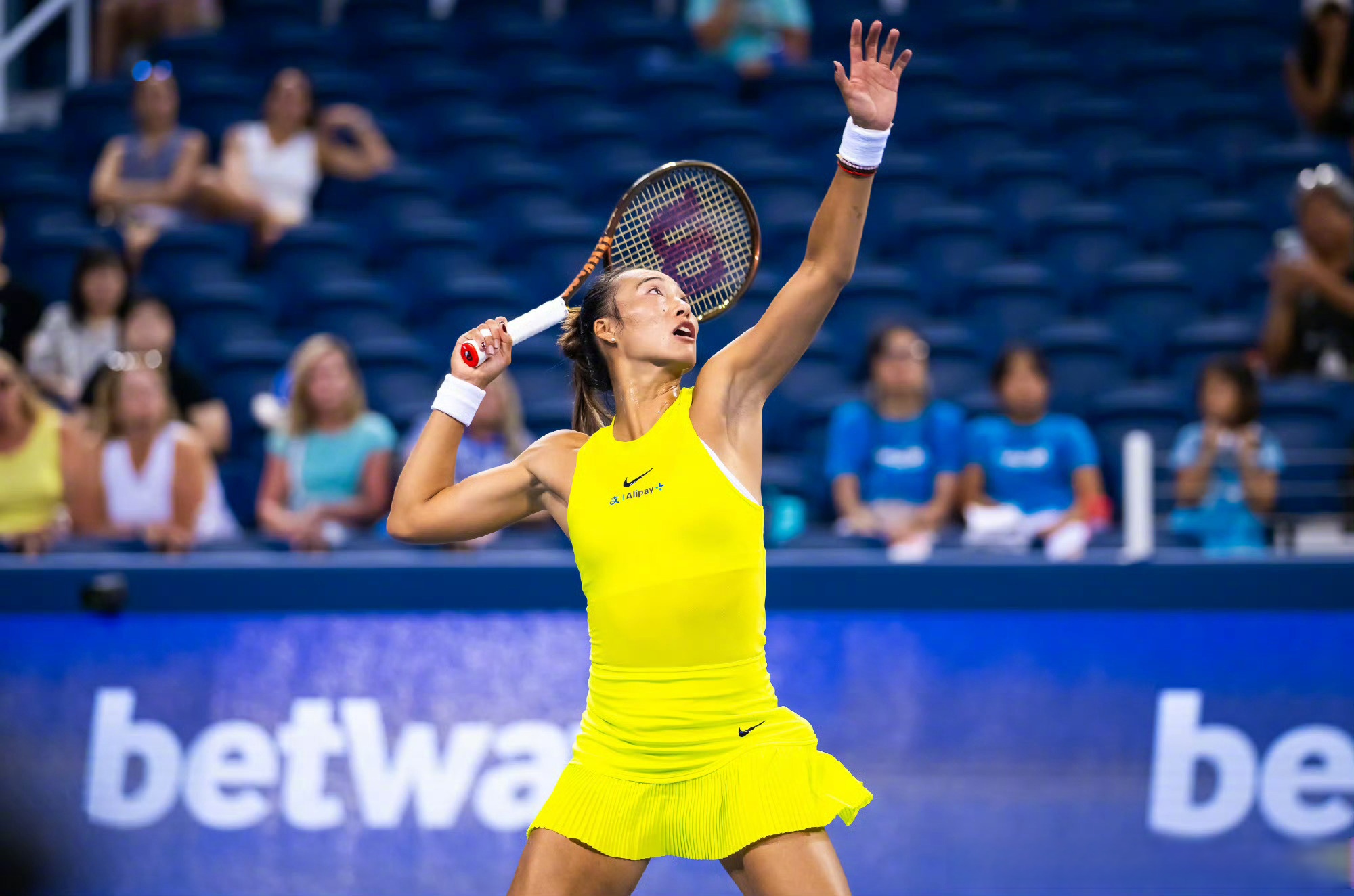 瓦尔杜诺取得晋级到下一轮资格(瓦尔瓦迪)