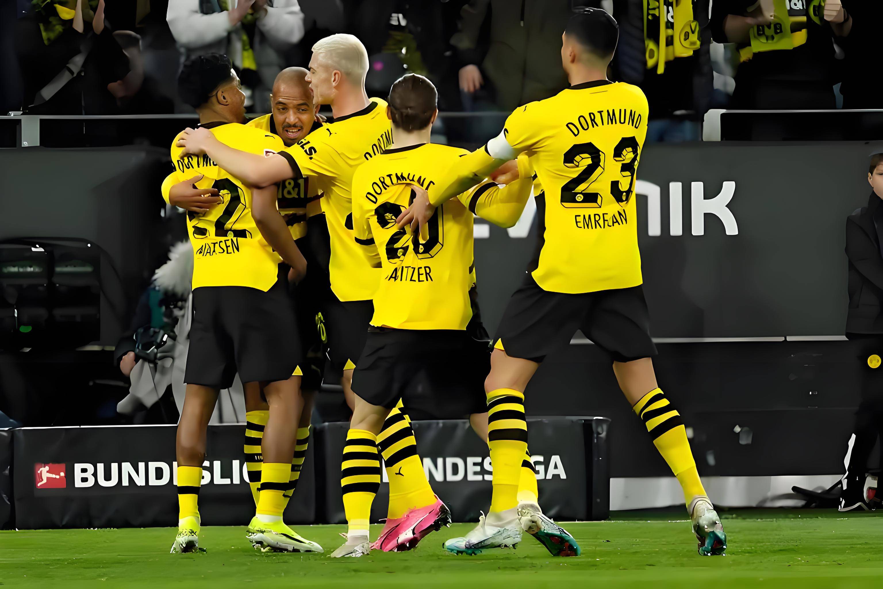 多特蒙德主场逆转胜利,欧冠梦惊魂(多特蒙德状态火爆锁定德甲半程冠军,全队身价首破5亿) 多特蒙德主场逆转胜利,欧冠梦惊魂(多特蒙德状态火爆锁定德甲半程冠军,全队身价首破5亿)