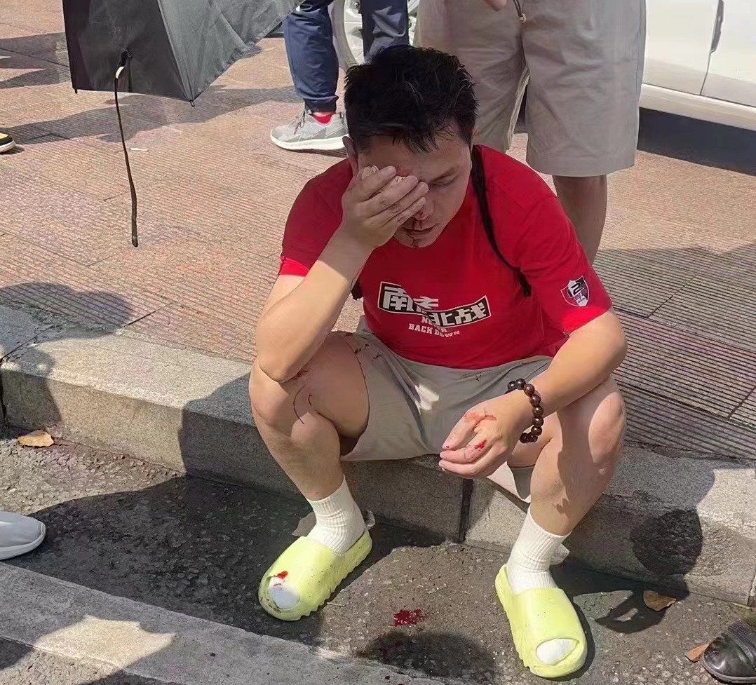 大连一方球员受伤,备战半决赛受挫的简单介绍 大连一方球员受伤,备战半决赛受挫的简单介绍