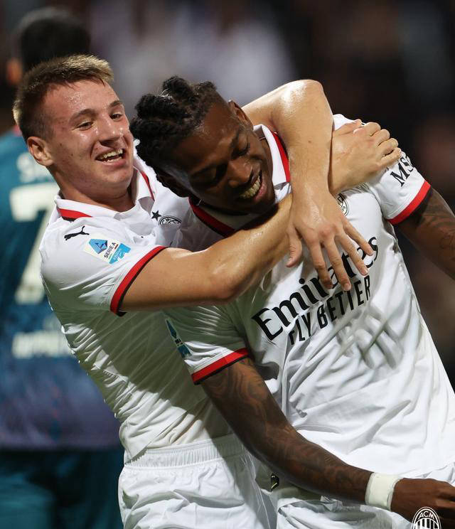 卡利亚里客场-小胜克罗托内(卡利亚里vs克罗托内聚胜顽球汇)