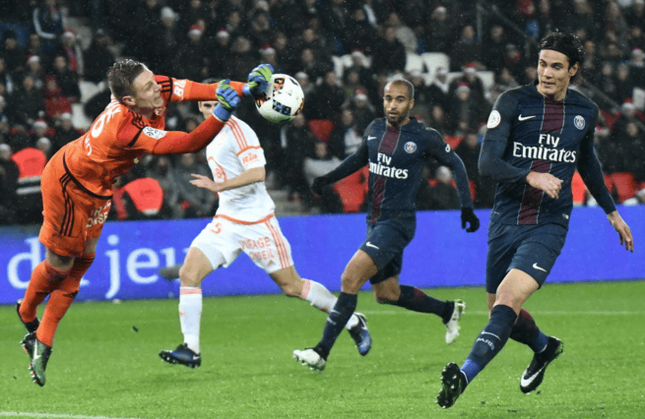 包含沃尔夫斯堡大胜汉堡,积分迅速拉开差距的词条 包含沃尔夫斯堡大胜汉堡,积分迅速拉开差距的词条