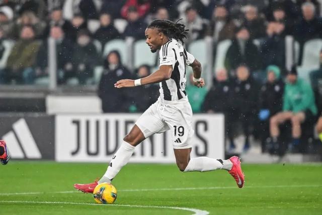 关于尤文图斯荷兰前锋抢眼表现，带领球队赢得关键一役的信息