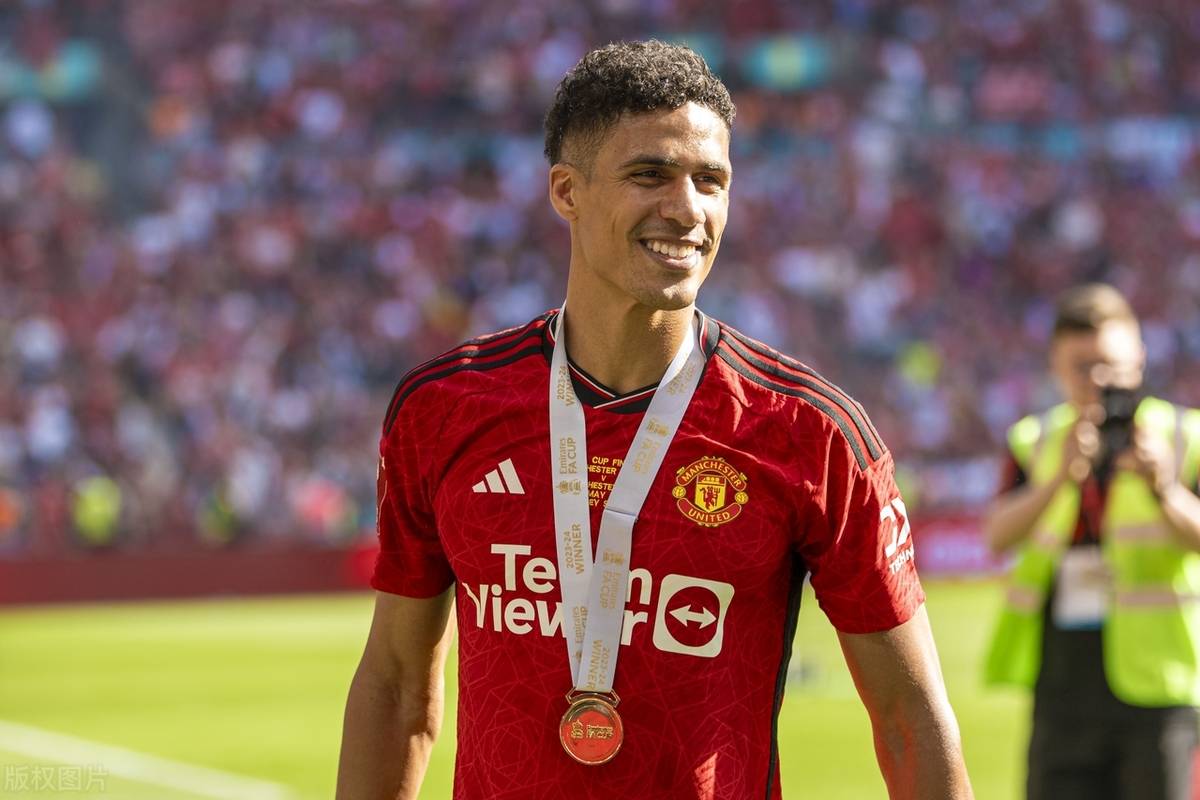 瓦拉内关键补时绝杀皇马逆袭的简单介绍