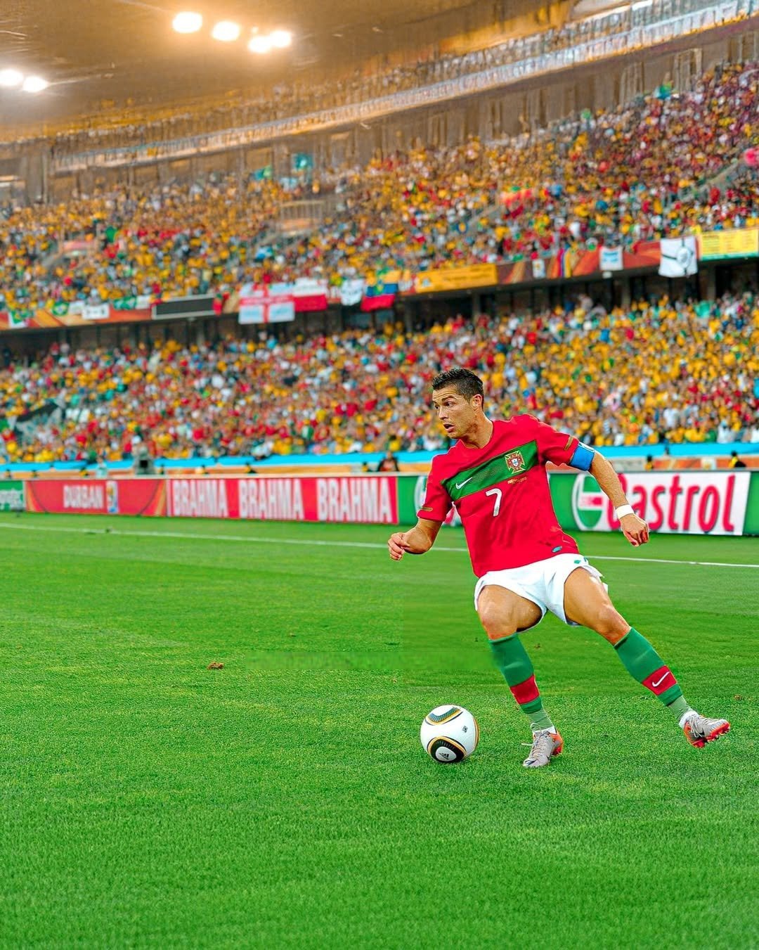 一场国际性足球比赛中，各队伍都拼尽全力