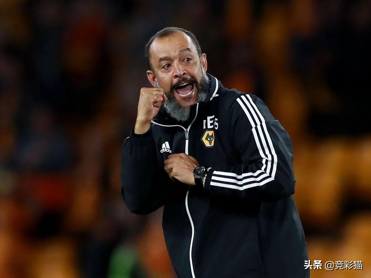 关于狼队前锋表现糟糕,备受主帅批评的信息 关于狼队前锋表现糟糕,备受主帅批评的信息