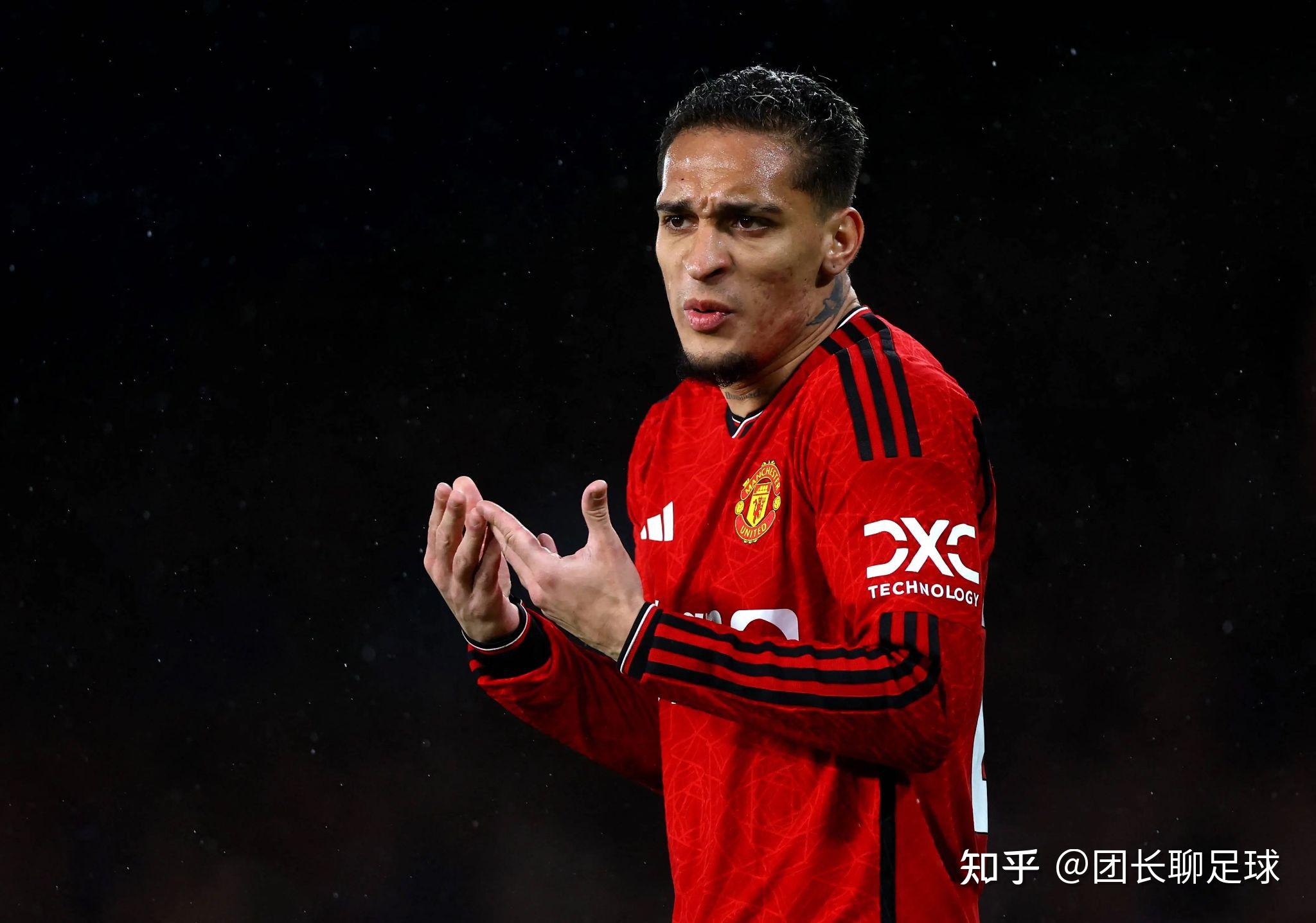 曼联客场力克诺维奇，全取三分加强争冠希望的简单介绍