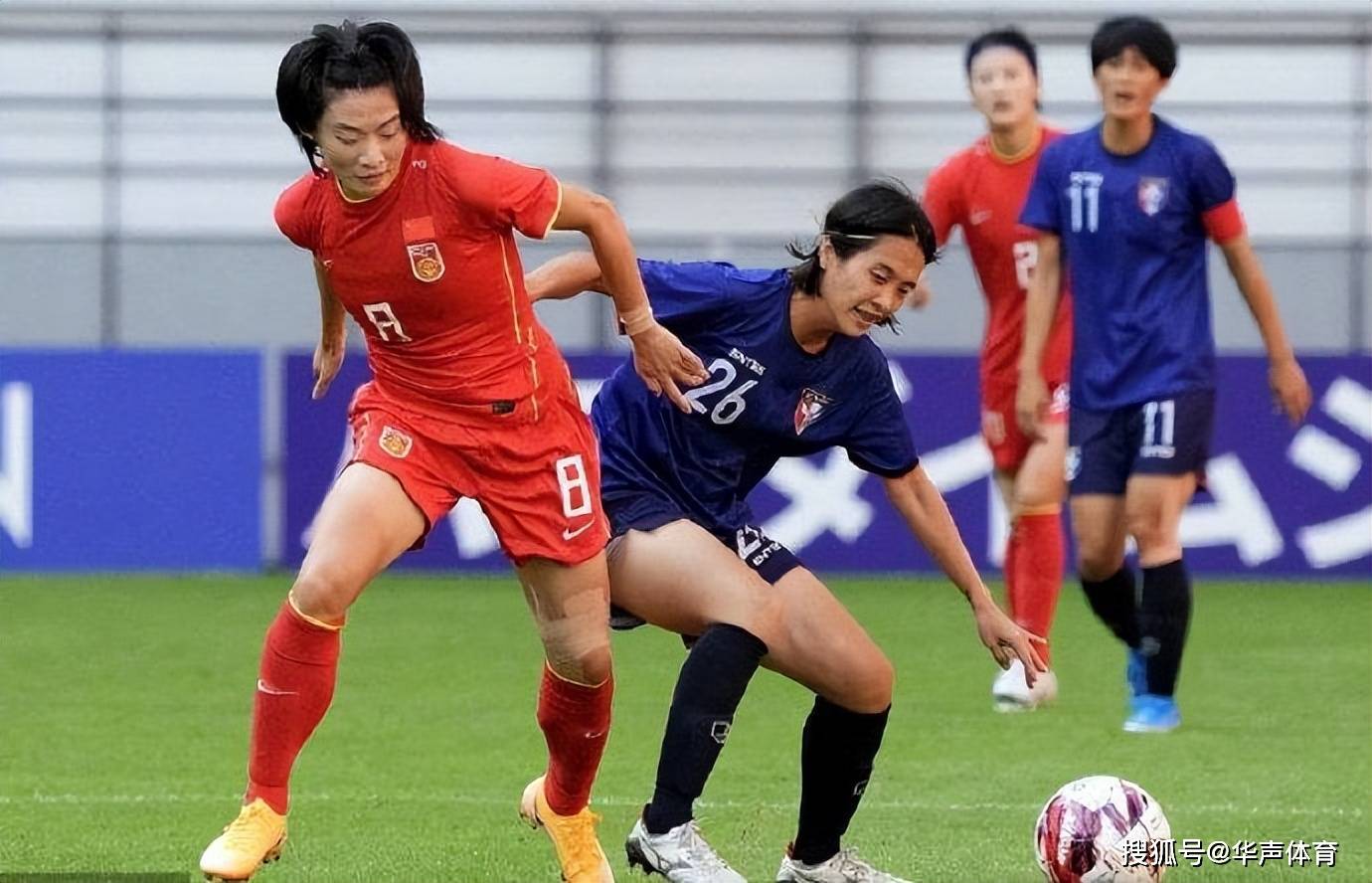 包含中国女足球员技术娴熟，展现绝佳表现！的词条
