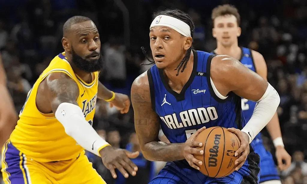 湖人遭遇连败，詹皇呼吁全队团结