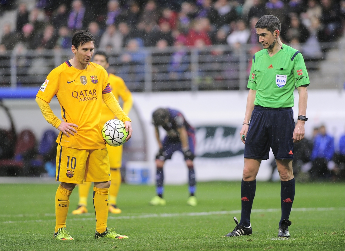 战术罚球破门为球队取得比赛领先 战术罚球破门为球队取得比赛领先