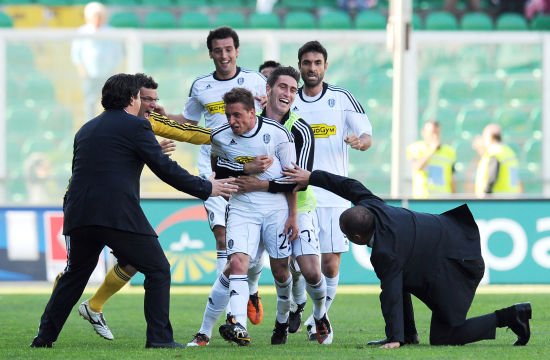 博洛尼亚主场大胜切沃,赛季首胜的简单介绍 博洛尼亚主场大胜切沃,赛季首胜的简单介绍