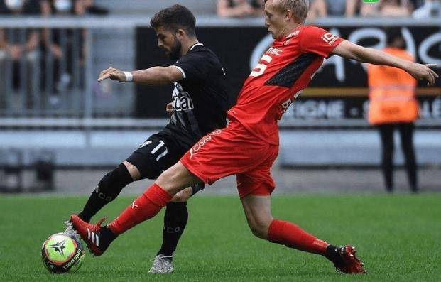 南特球员受伤情况恶化,急需调整战术 南特球员受伤情况恶化,急需调整战术