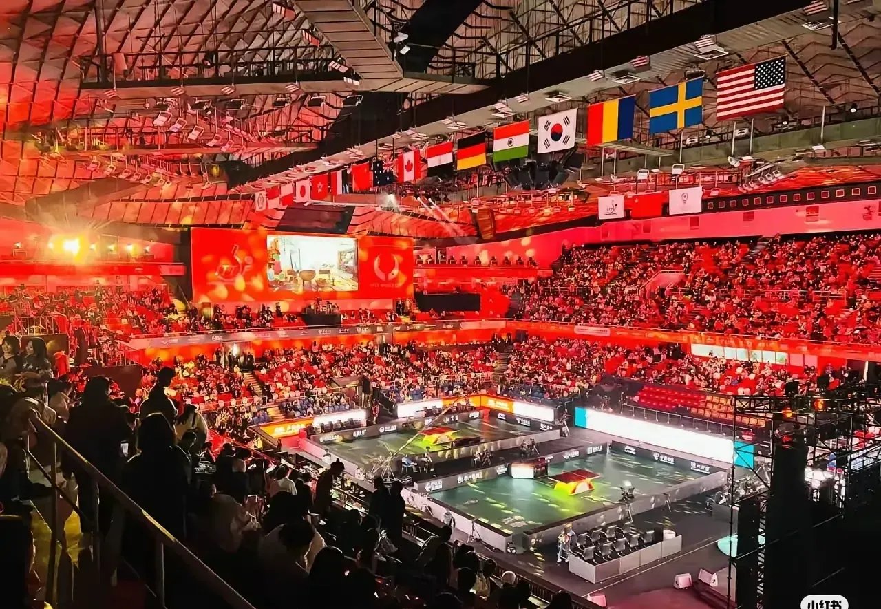 汉堡主场收获胜利，球迷欢呼雀跃的简单介绍