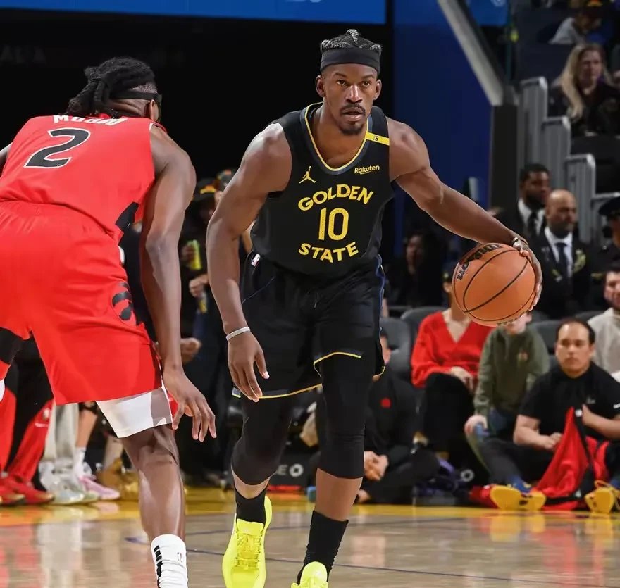 关于热火轻松击败骑士，巴特勒全面发威的信息