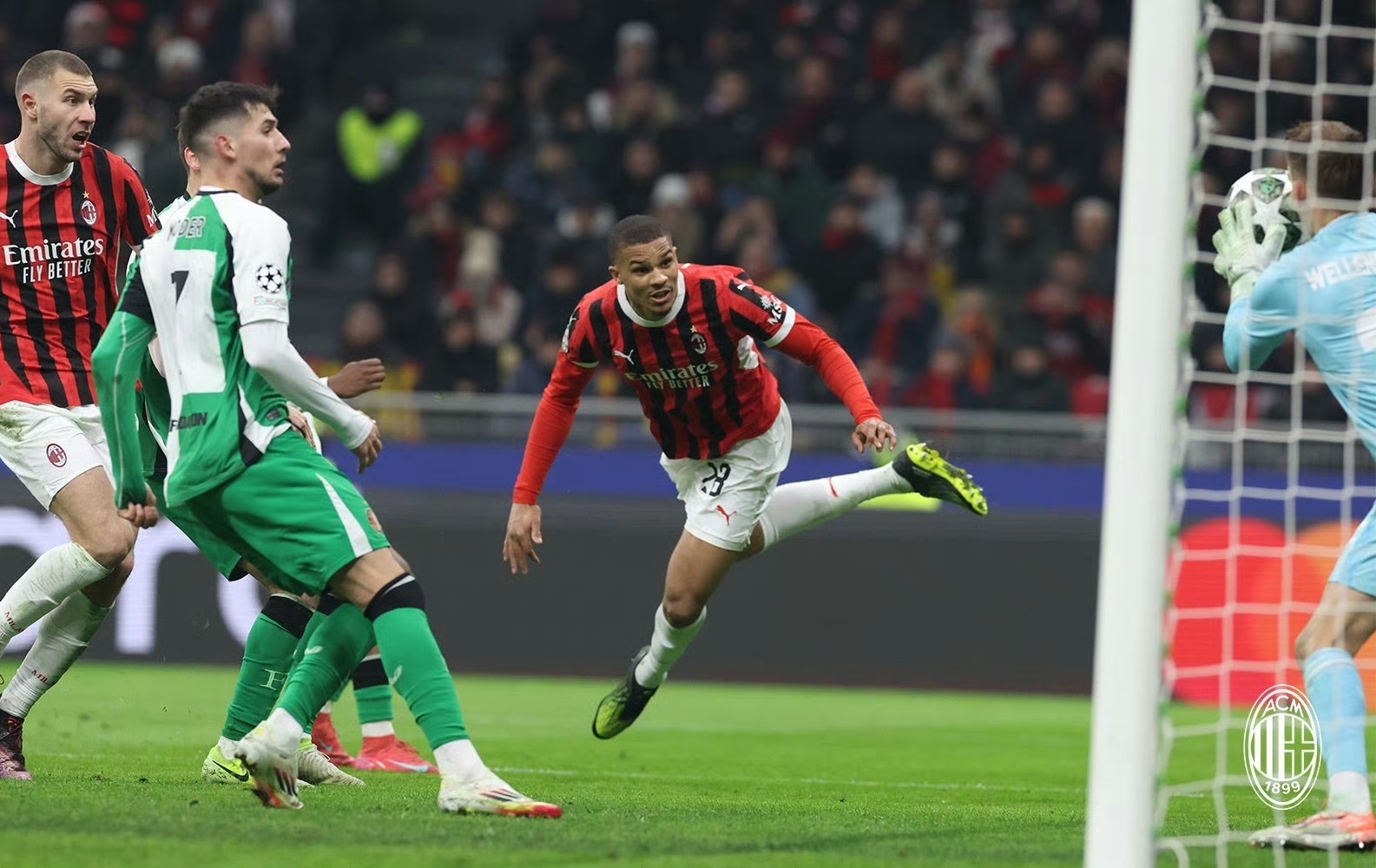 曼联后卫连续失误,遭遇意甲球队逆袭的简单介绍 曼联后卫连续失误,遭遇意甲球队逆袭的简单介绍