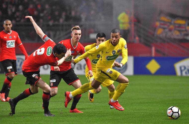 包含客场德比战,尼斯对战南特助力保级的词条 包含客场德比战,尼斯对战南特助力保级的词条