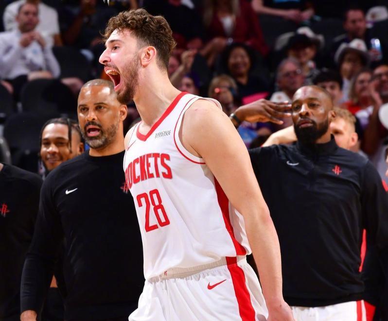 关于“火箭大胜太阳”——近期NBA战况的信息 关于“火箭大胜太阳”——近期NBA战况的信息