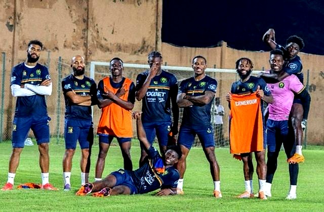 雄狮队主场负于对手,惨遭击败 雄狮队主场负于对手,惨遭击败