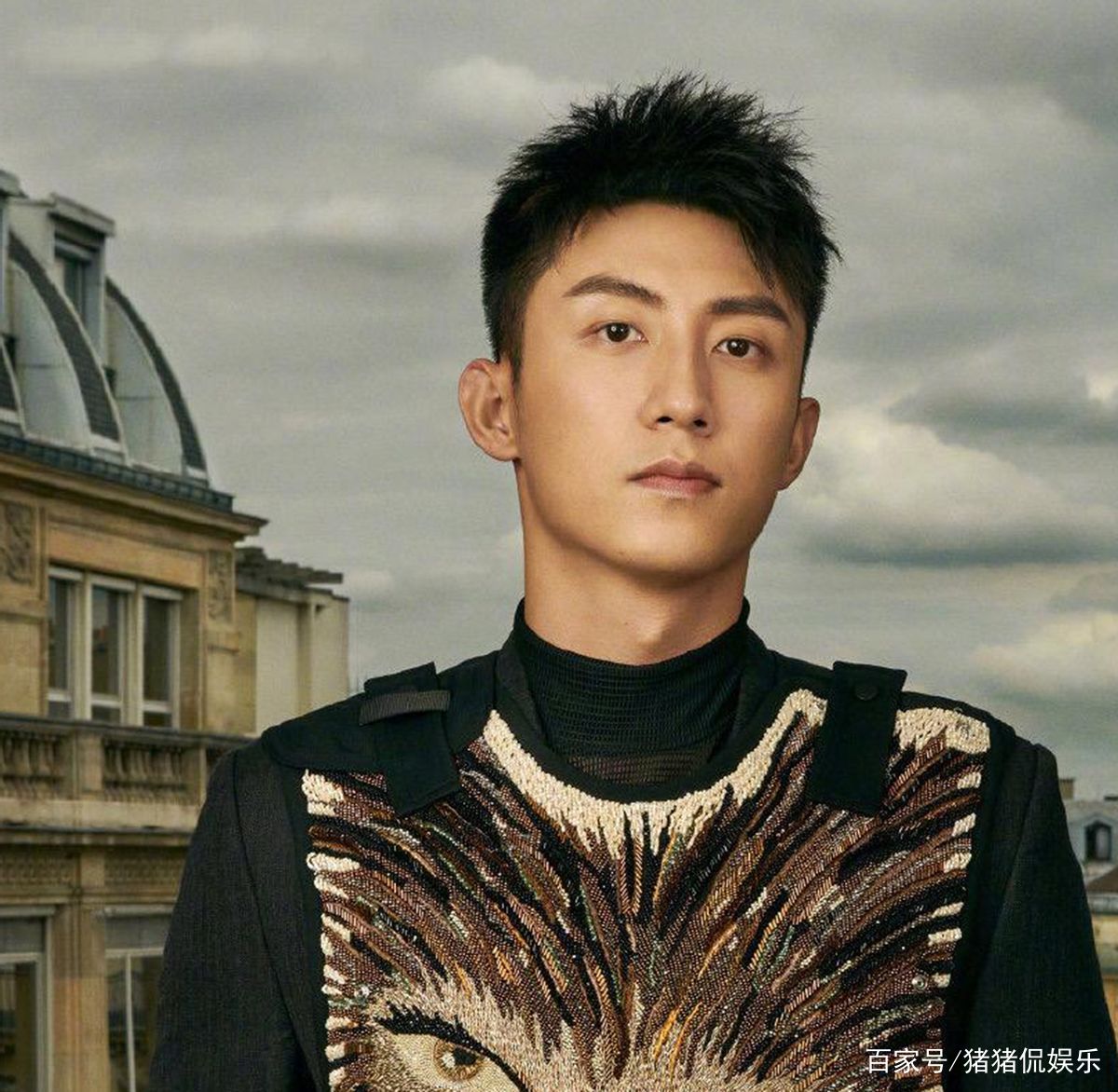 强敌对决再度上演，胜负悬念引人期待